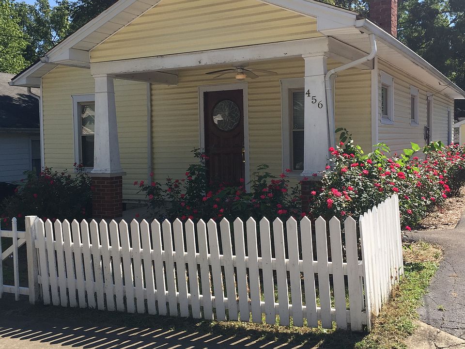 1st image of 456 Oldham Ave