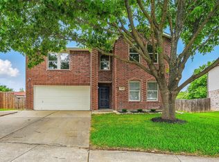 1126 Mazourka Dr, Arlington, TX 76001