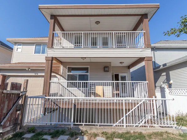 19130 69a Ave, Surrey, BC V4N 0A5
