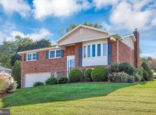 2900 Beacon Rd, York, PA 17402