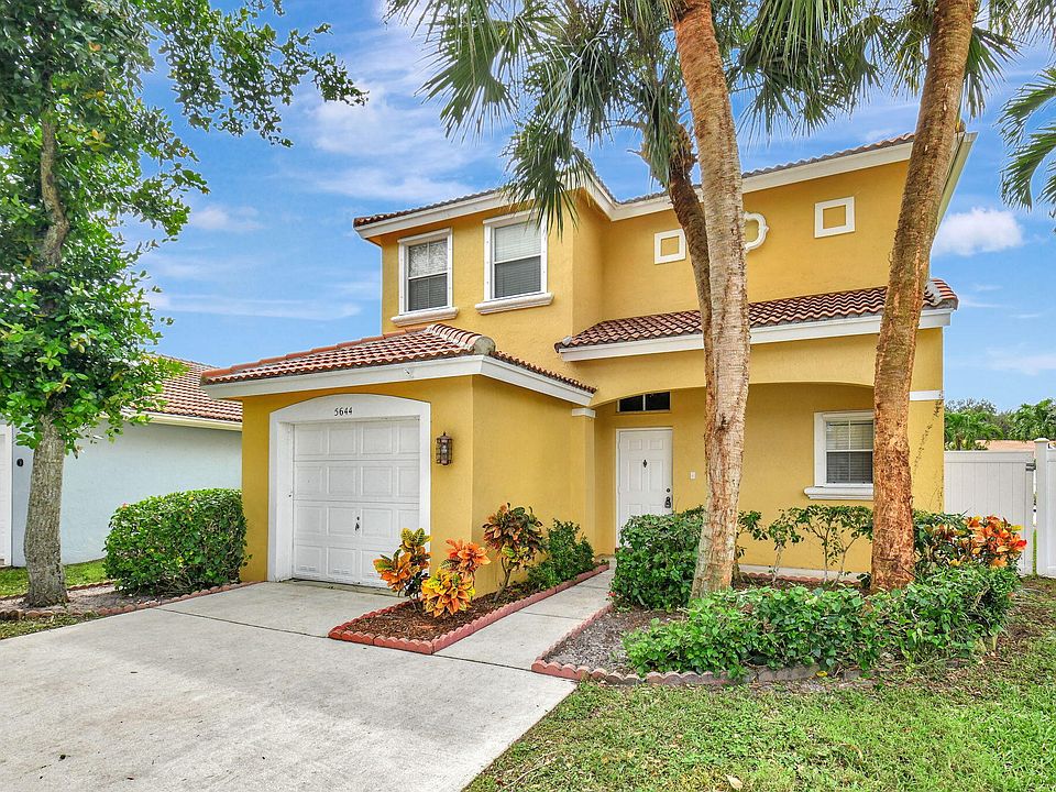 1st image of 5644 La Quinta Court