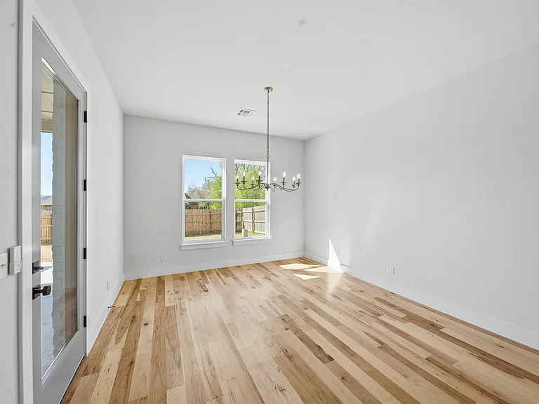 2102 E 138th St S — Photo 11