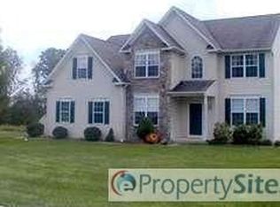 3002 Grace Ln, Pennsburg, PA 18073