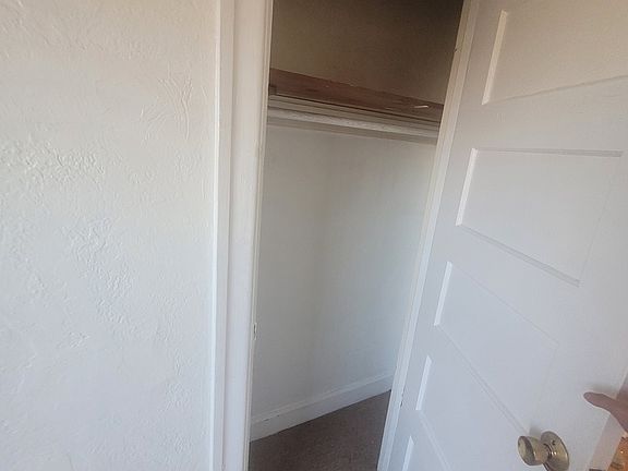 4th image of 637 10th St #637