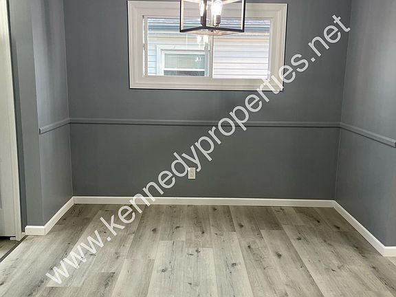 5th image of 29781 Rosemont St