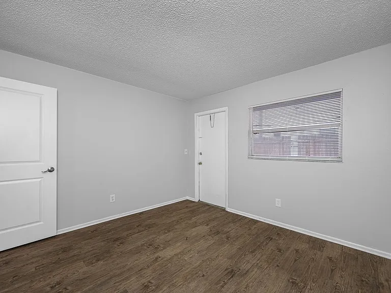 Park Villas — Photo 17