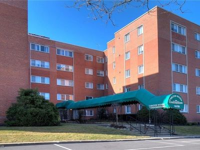 16100 Van Aken Blvd APT 202, Shaker Heights, OH, 44120