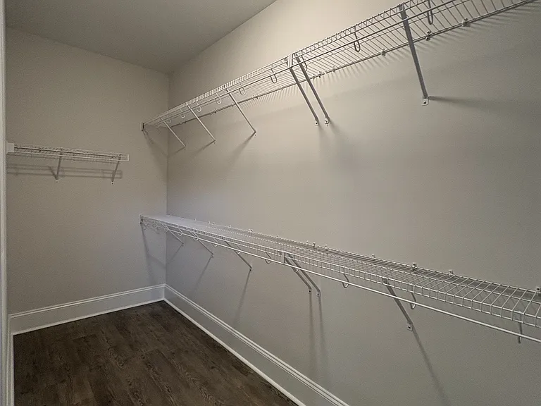 551 Stadium Dr — Photo 17