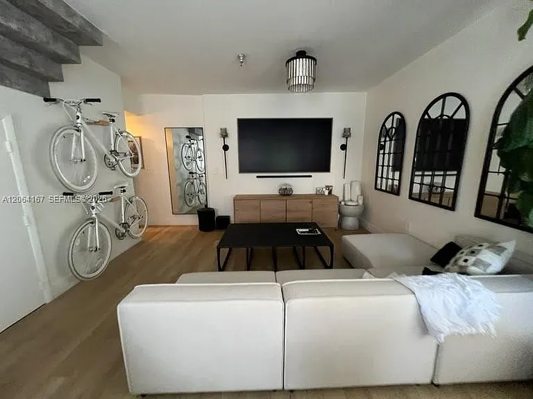 1350 Pennsylvania Ave #201 — Photo 9