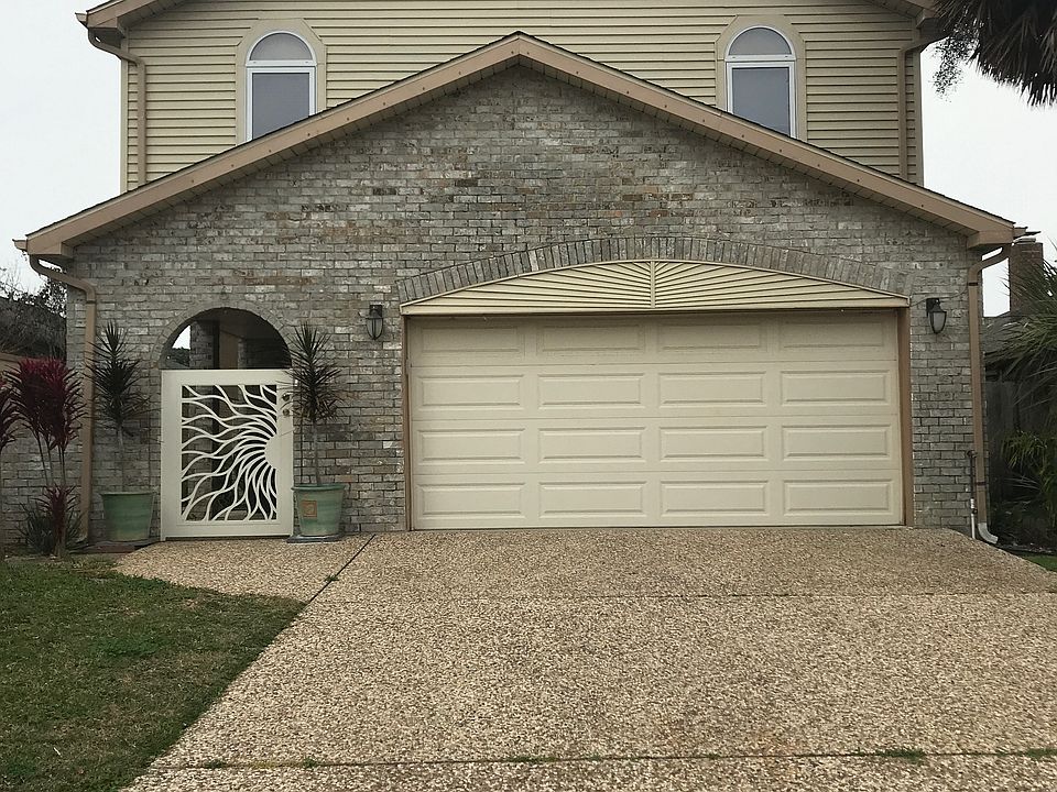 1st image of 6 Tradewinds Dr