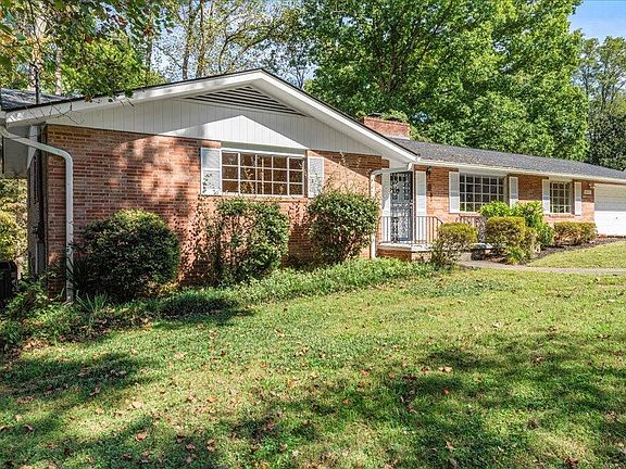 2nd image of 8111 Chesterfield Dr