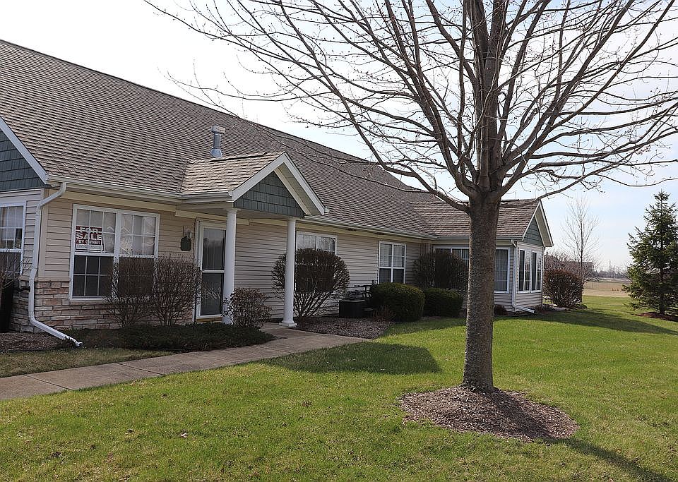 1st image of 207 Lily Ln