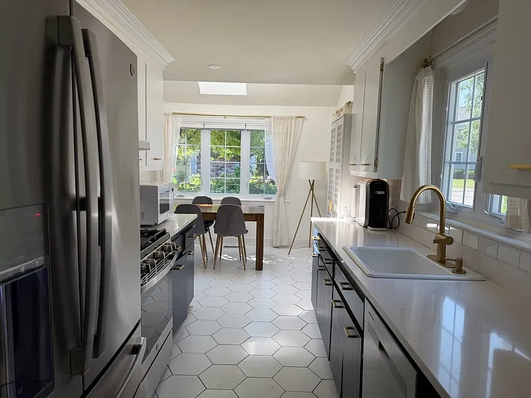 89 Ledgewood Hills Dr — Photo 2