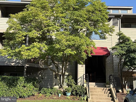2nd image of 7048 Harbour Village Ct APT 202