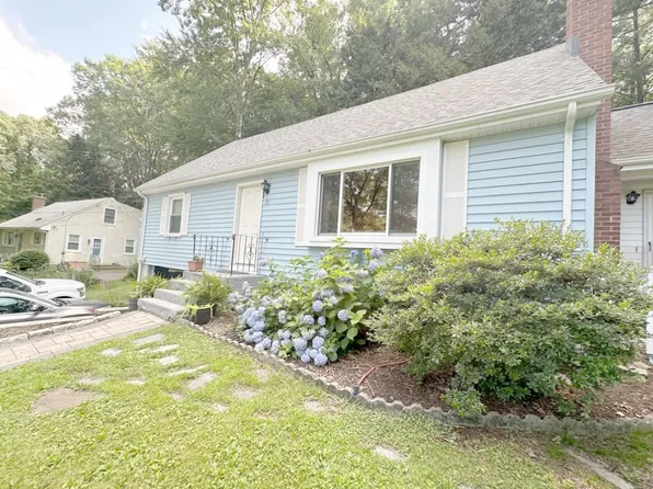 18 Sullivan Drive, Granby, CT 06035