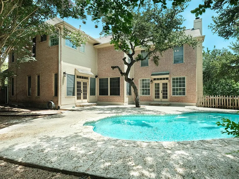 1629 Chesterwood Cv — Photo 17