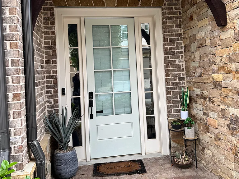 529 Springer Bnd NW — Photo 1