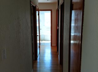 8481 Secor Rd, Lambertville, MI 48144