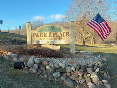530 North Silverbrook DRIVE UNIT 103, West Bend, WI, 53090