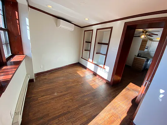 Rented by Lang Realty LLC | media 5