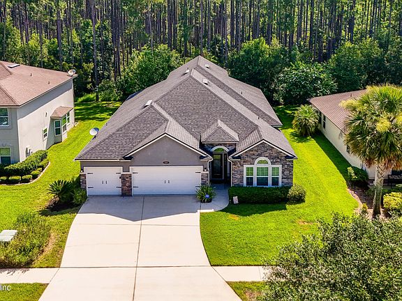 2nd image of 520 GRAMPIAN HIGHLANDS Drive
