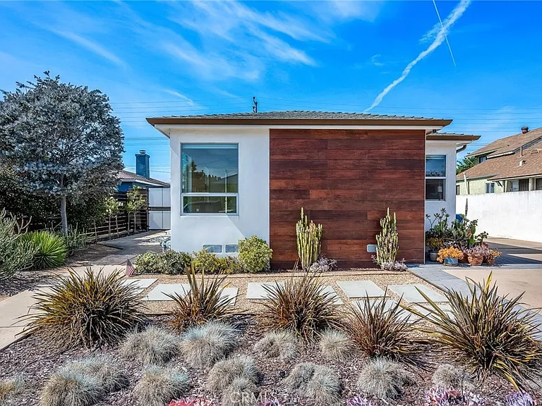 8447 Kittyhawk Ave — Photo 17