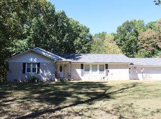 115 Day Ln, Tennessee Ridge, TN 37178