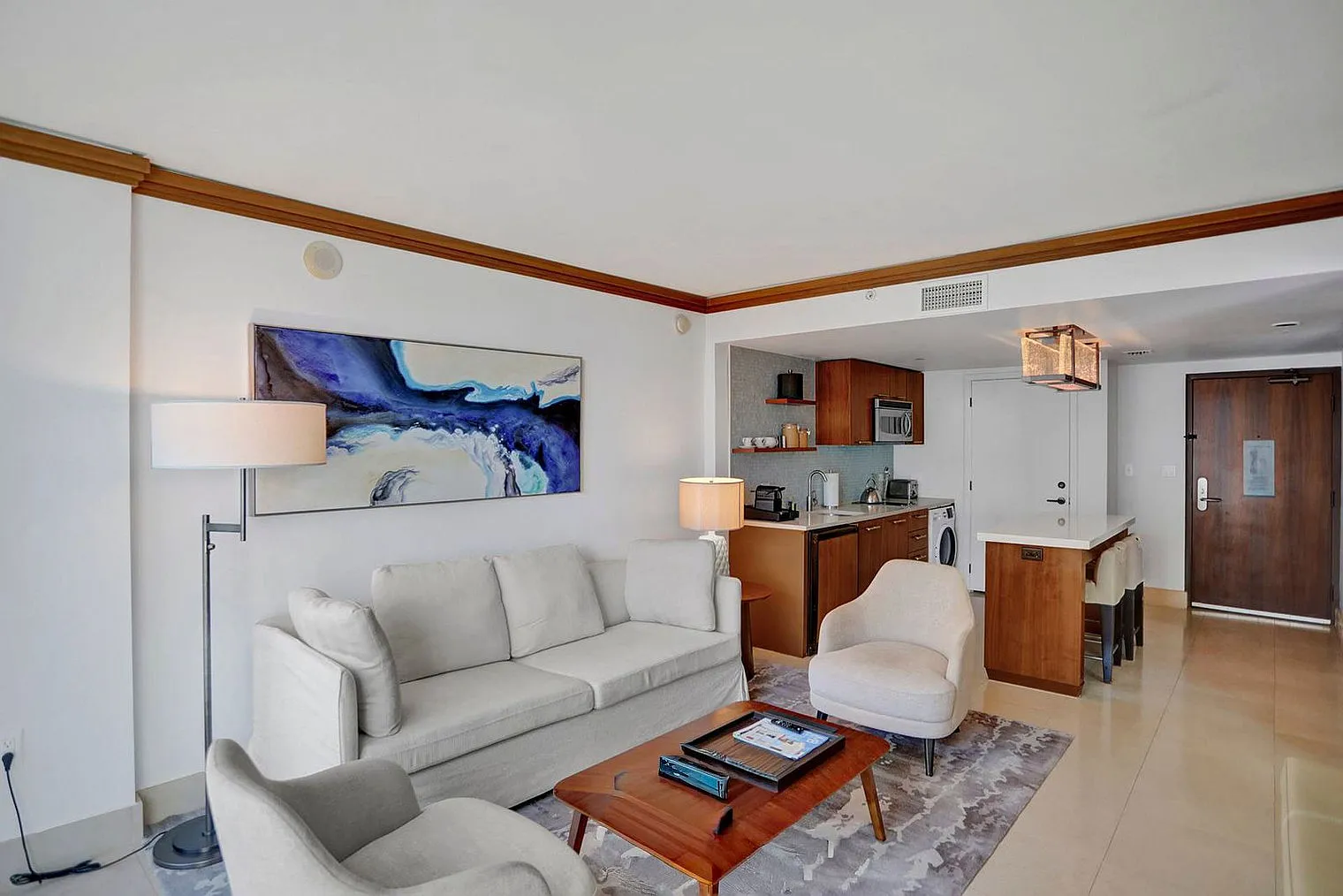 1 bed, 1.0 bath, 548 sqft, $4,051 — Photo 1
