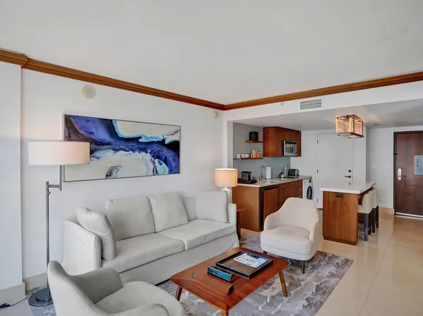 6801 Collins Ave, Miami Beach, FL