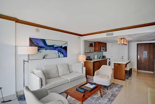 6801 Collins Ave #ID1286894P Photo 1