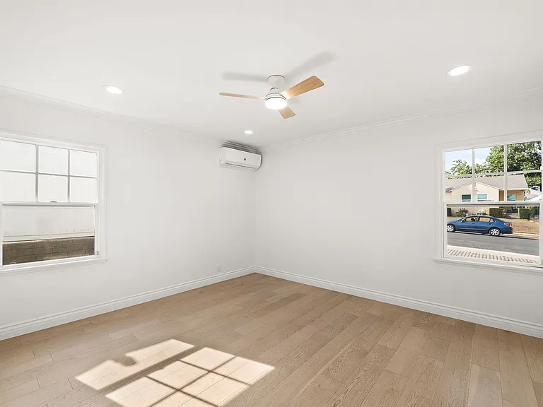 424 Locust St — Photo 4