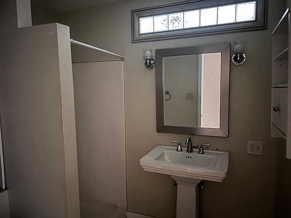 5th image of 1313 Woodland Ave