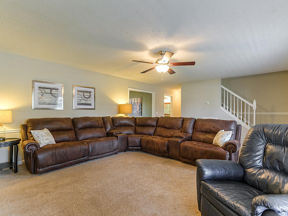 5th image of 2403 Windemere Dr