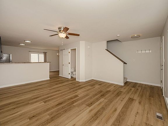 5th image of 114 Willott Square Dr