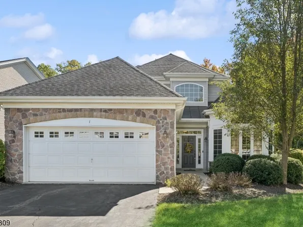 1 Schindler Ct, Franklin Twp., NJ 08873