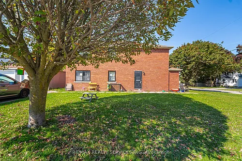 21 Beverley St #LOWER Photo 1
