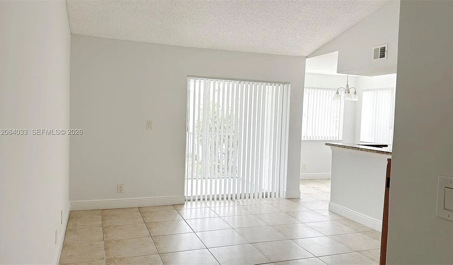 Sun Vista Gardens Condo — Photo 1