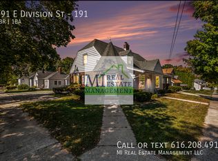 191 E Division St #191, Rockford, MI 49341