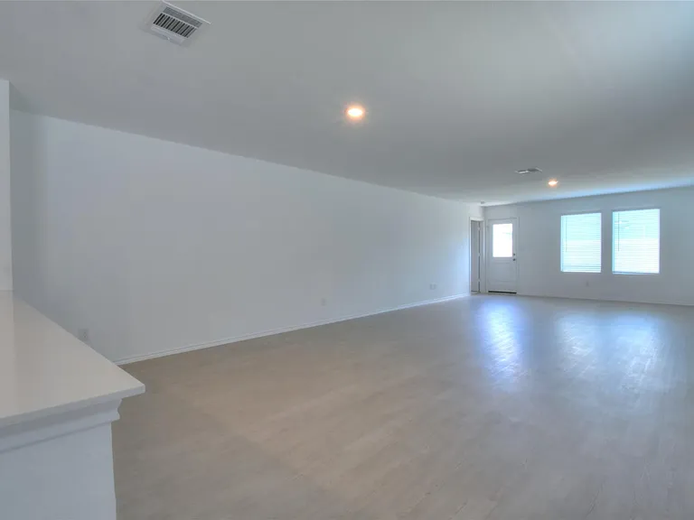 336 Dragonfly Park — Photo 17