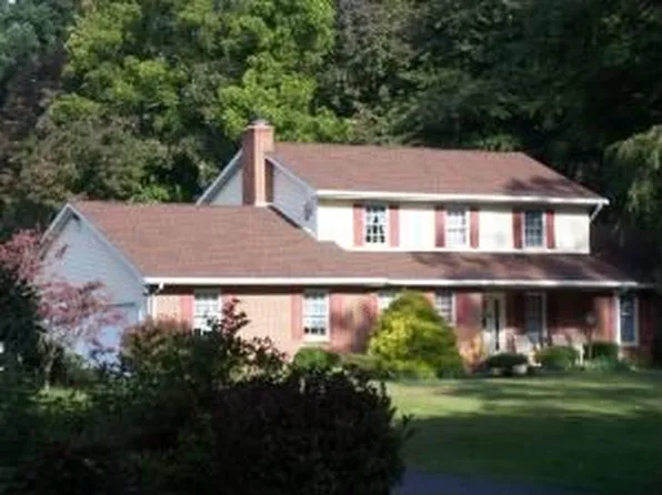 372 Churchtown Rd, Narvon, PA 17555