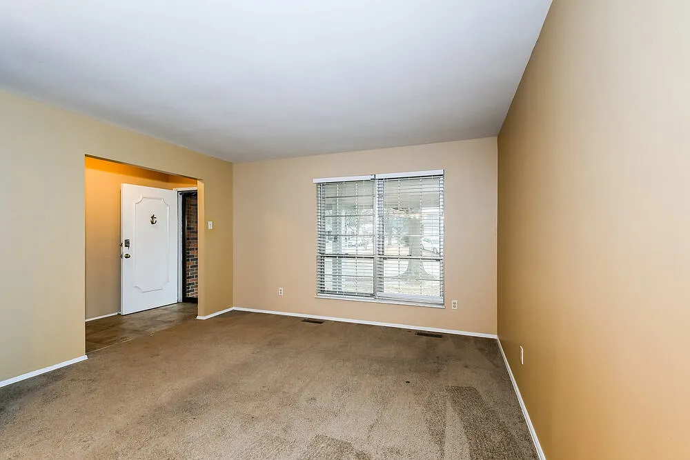 3 bed, 2.0 bath, 1547 sqft, $2,505 — Photo 4