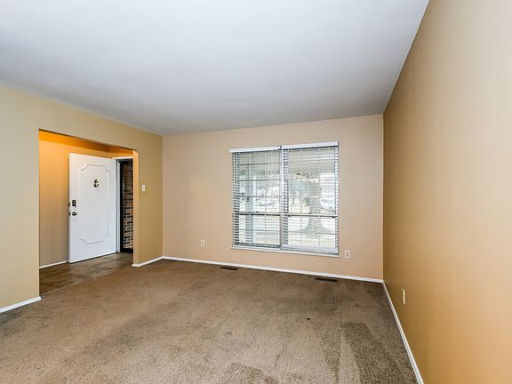 4th image of 14800 Mondoubleau Ln