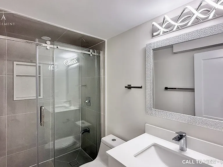 91 McRoberts Cres #2 — Photo 7