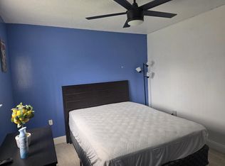 9710 NW 24th St, Sunrise, FL 33322