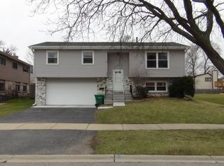 242 Park Ave, Wheeling, IL 60090