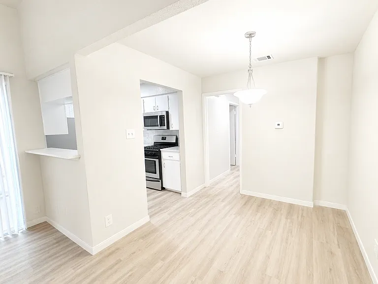 2304 Jack Nora Way — Photo 5