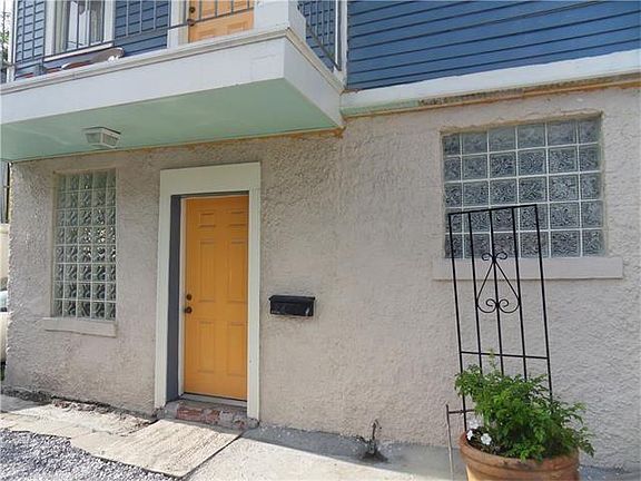 2nd image of 5313 Lasalle St #A