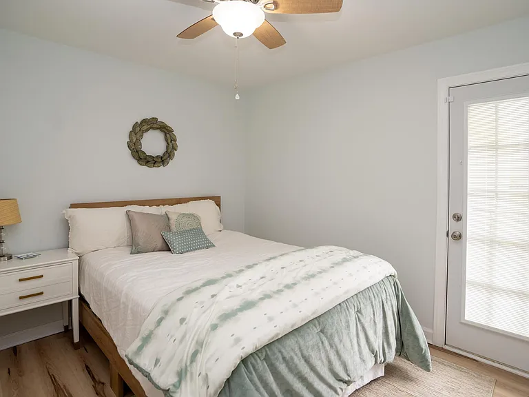 218 Long Island Dr — Photo 25
