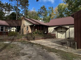 9246 Outing Pl, Grayling, MI 49738