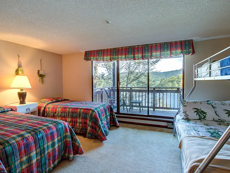 1040 Sugar Mountain Dr #D-24 — Photo 16